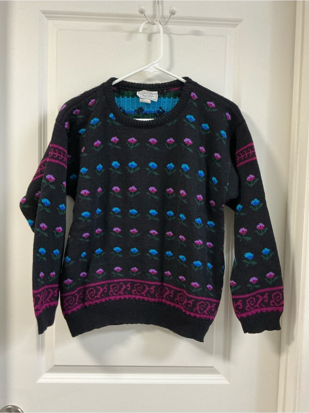 Vintage Herald House Floral Knit Crewneck Sweater Black Pink Blue Size Medium